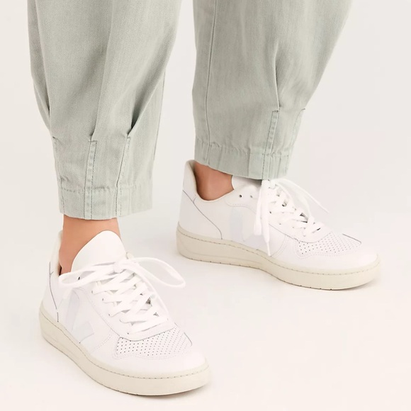 Veja V-10 Sneakers {Full White/Natural} 8/39 - Picture 4 of 11